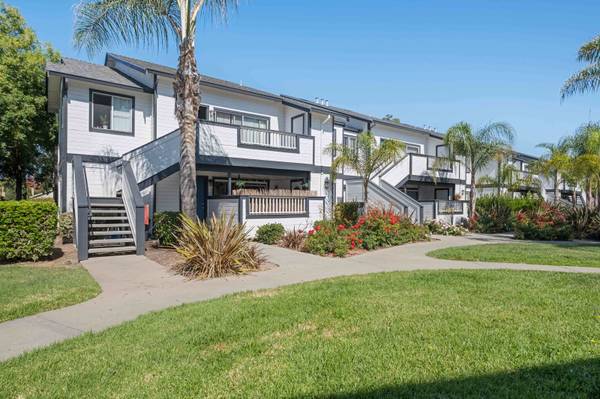 $3,373 / 2br - 1061ft2 - 1 month FREE! Soothing Spas, Quartz Countertops, 2 BD (san jose south)63880132480899120