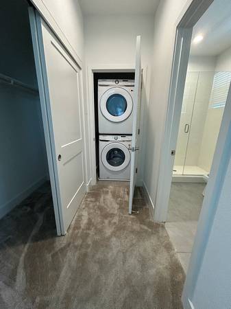 $1,400 / 500ft2 - *Modern Studio with Private Entrance & All Utilities Included* (santa rosa)64055521216003123