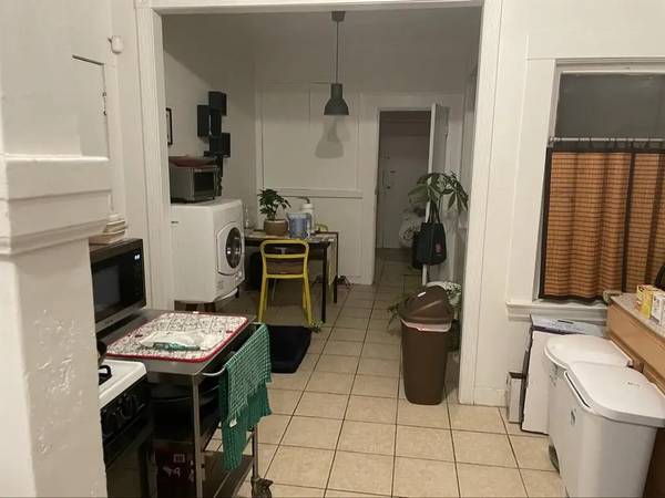 $600 Habitación principal con plaza de aparcamiento (Leland Avenue, San Francisco, CA)63806890148865124