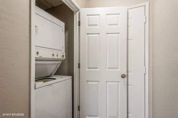 $2,209 / 3br - 1156ft2 - 24 Hour Availability, Fitness Center, Pool, Heating (Portland)63777340811011124