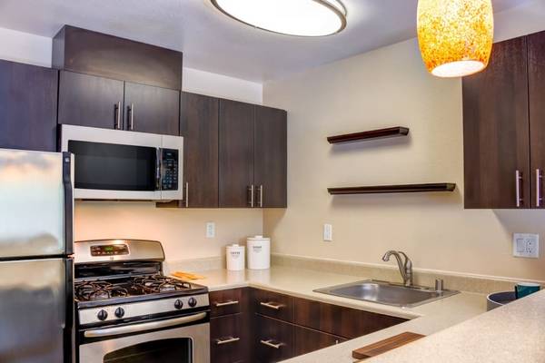 $2,991 / 1br - 600ft2 - Ceiling Fans, Bike Repair Stations, Hillside Views (belmont)63668044633091122