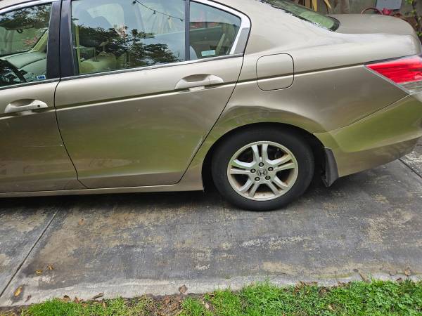 2008. HONDA  ACCORD - $5,500 (West side)63623879370115123