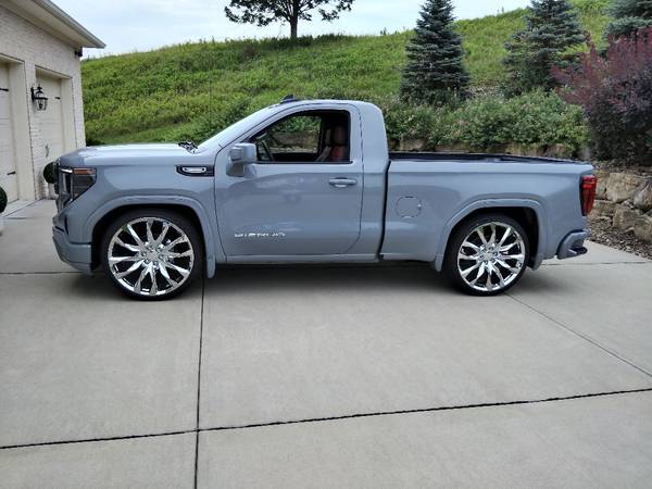 2025 GMC sierra 1500 pro - $48,000 (Meadowlands)63625245370499122