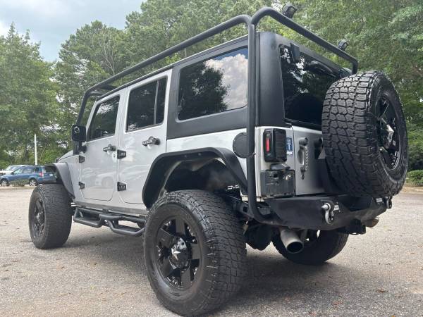2011 Jeep Wrangler - $14,500 (GARNER)63470076666113122