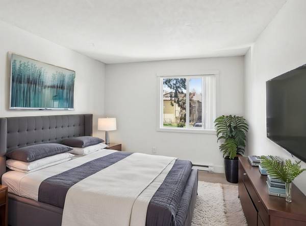 $1,595 / 2br - ¡Diviértete junto a la piscina! ¡Mascotas permitidas! Vive en el Distrito Gateway - 2 habitaciones 1 baño (Halsey e I-84)63615696256513123