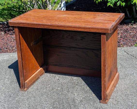 Small Desk & Chair 1