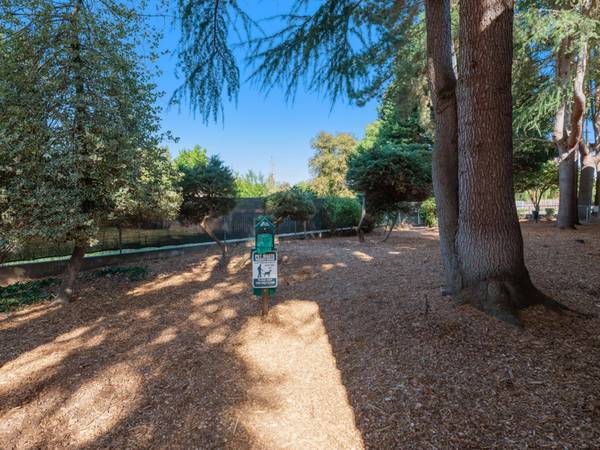 $1,895 / 3br - HALF MONTH FREE! 3B & Lots to Do - Parking, Numerous Nearby Parks (Beaverton)63845979126529121