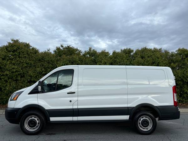 2017 FORD TRANSIT 250 V6 GASOLINA AHORRADOR 3/4 TONELADA CAMIÓN DE CARGA SIN VENTANA 119K MILLAS - $16,995 (MANEJA UN POCO, AHORRA MUCHO EN SAN JOSE! FINANCIAMOS CON MAL CRÉDITO)63483092055553123