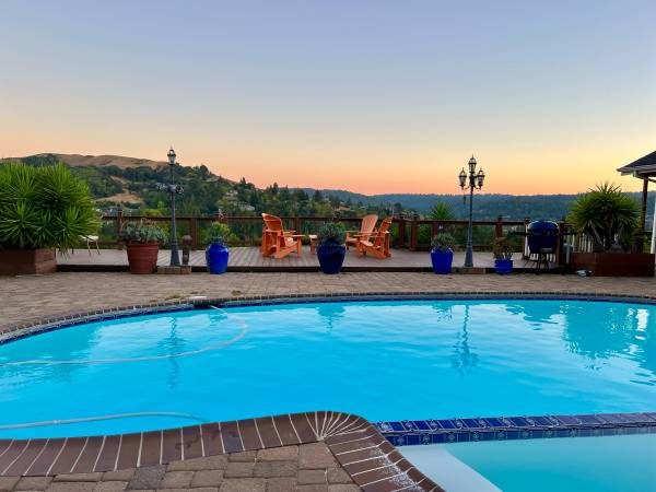 $2,850 / 2hab - 700ft2 - Duplex de 2 habitaciones con VISTAS IMPRESIONANTES - $2850 (Moraga)63785452540419120