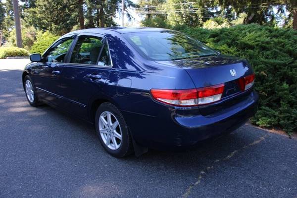 2004 Honda Accord EX - $5,995 (Los mejores precios en Richs Car Corner)63441435929985123