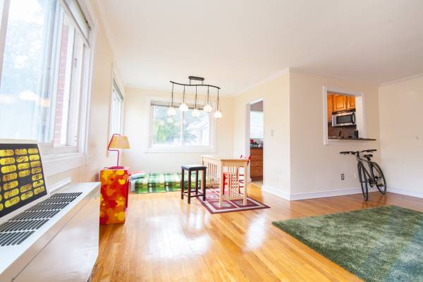 $175,000 / 1br - Beautiful Light-Filled 1BR Condo in Takoma Park, MD (Takoma Park, MD)64040029508482122