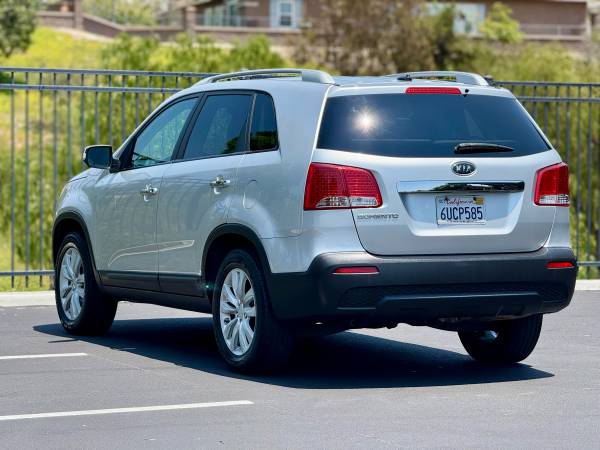 Kia Sorento third row seats - $5,999 (Chula Vista)63624789234051123