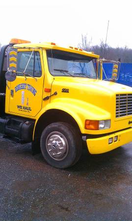 BUYING JUNK, BROKEN AND UNWANTED CARS FOR CASH 1