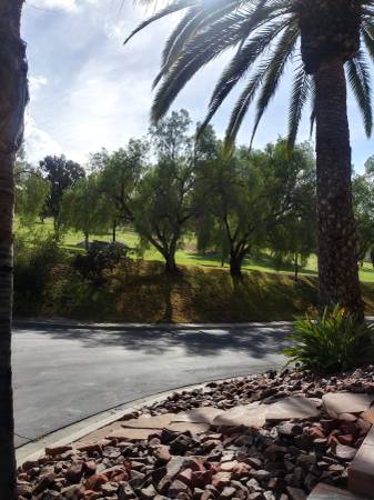 $1,200 / 5br - 120ft2 - Se busca compañera de cuarto (Santee)64037217826817121