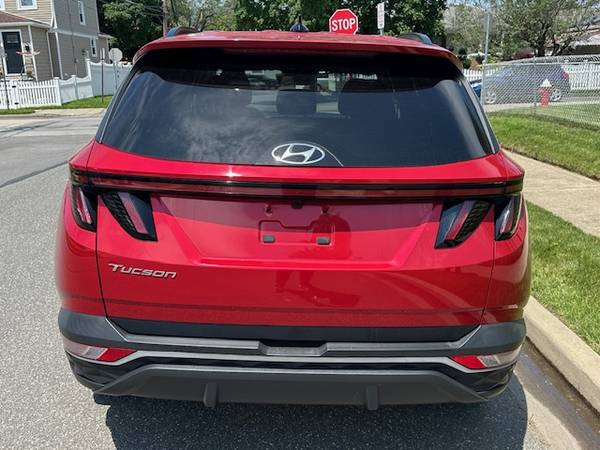 2024 Hyundai Tucson SE-L FWD - $18,500 (181 East Jamaica Ave Valley Stream)63654717563905124