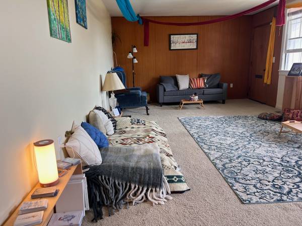 $110 / 2br - 1200ft2 - Upper Fremont 2+ bedroom, carport & parking, sleeps 8 (Fremont)64148827362947124