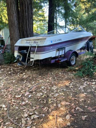 1995 FourWinns Horizon 190 with Trailer 1