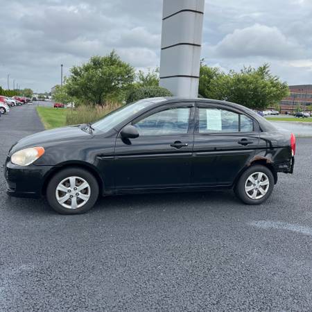 2009 Hyundai Accent 4dr Sdn Auto GLS - $2,900 (Merrillville, IN)63618772546051121