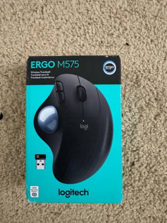 Logitech M575 Ergonomic Trackball Mouse (New in Box) 1