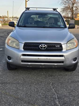 2006 Toyota Rav4 - $4,90063654715775489121