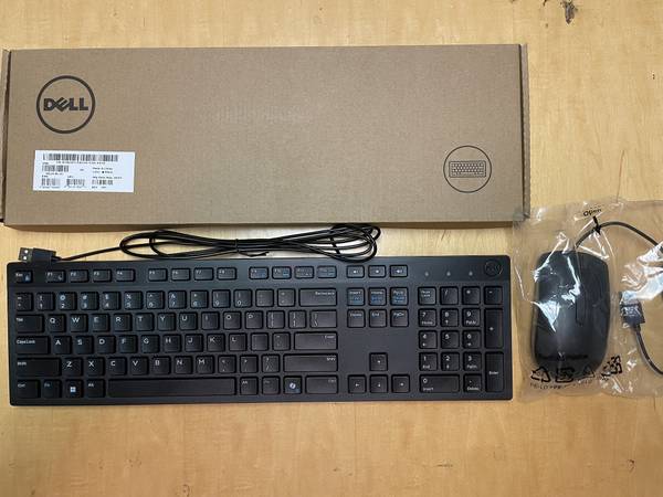 Brand NEW Dell OEM wired mouse and keyboard 1
