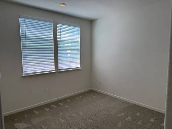 $2,000 / 2br - 2018 by KB and is located at the heart of Milpitas! (san jose downtown)63964933253891124