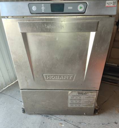 HOBART HIGH TEMP UNDER COUNTER DISH MACHINE 1