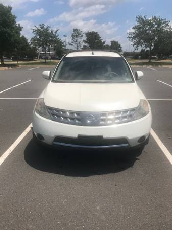 Murano Nissan 2007 S awd con 125 mil millas. $3,500 obo - $3,500 (Gainesville)636185334900491215
