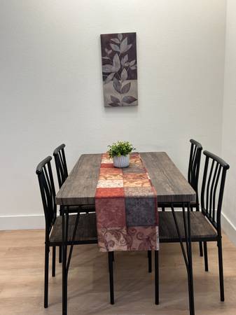$2,200 / 1br - Mt Shasta Apartment (Mt Shasta City)63678201410689123