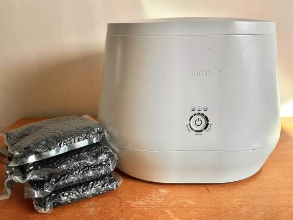 Lomi Composter 1