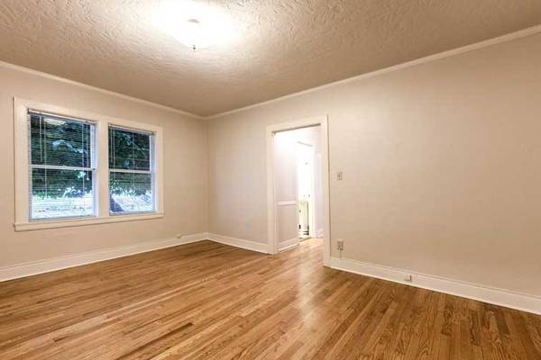 $1,400 / 1br - 600ft2 - 1/2 Off 1st Mo Rent! 1920's Old World Charm, Huge Closets ~ Apply Now! (NW Portland, Nob Hill, NW 23rd, NW 21st, Pearl)63895123822722120