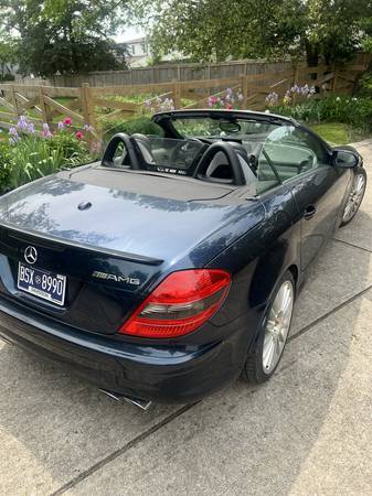 2007 Mercedes-Benz AMG SLK-Class hardtop convertible, $8,900 or Best - $8,900 (Nashville)63624936202499121