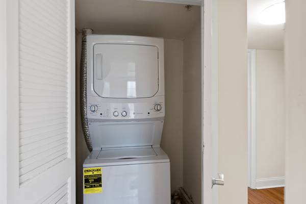 $1,575 / 2br - 785ft2 - Large Floorplans - Washer & Dryer in unit- 2 Bedroom Apartment Homes (NE Washington, DC)63896157076227120