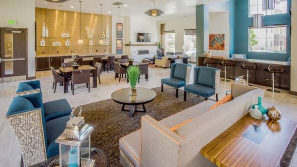 $2,479 / 1br - 696ft2 - Bright 1BD Near Transit, Shops & Dining Options (san jose south)63682813913985121