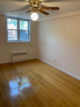 $2,600 / 2br - 800ft2 - BEST DEAL! LG 2 BM, 1 BATH, OPEN KITCHEN/LR,ASTORIA PARK, AVAIL 11/07 (Ditmars Blvd/Astoria Park)64033633052161124