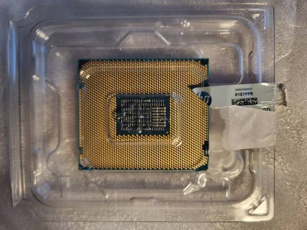 Intel CPU i7-9800X 8 cores - $7563443193370755121