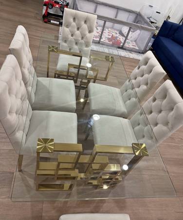 Modern Glass Dining Table 1