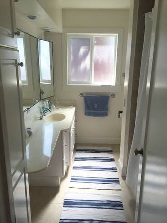 $975 / 1br - 1-bedroom, 1-bathroom apartment (Pacific Grove)64054766312579122