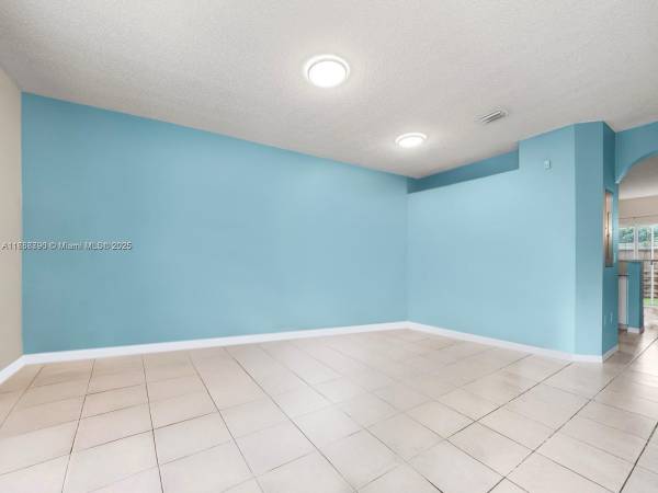 $2,200 / 3br - For rent (Homestead)64002016941698122