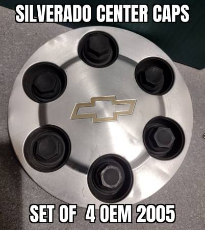 2005 Silverado OEM center cap set 1