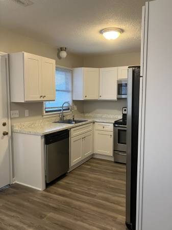 $2,000 / 2br - Ubicación, ubicación, ubicación! (Kitty Hawk)63862069975169122