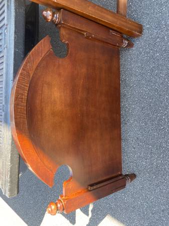 Vintage Twin Bed Headboard And Footboard - $60 (Dawsonville)63470456008961124