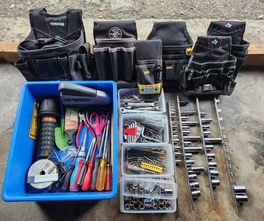 Hoard of random tools For Sale Best Offer 1