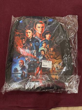 STRANGER THINGS PACKPACK—NEW/MINT UNUSED ($40) 1