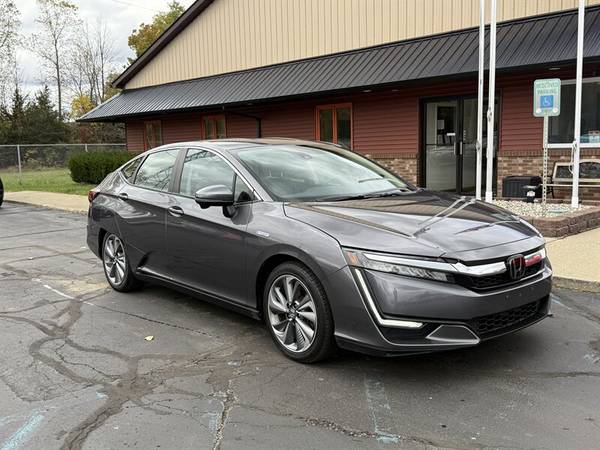 2018 Honda Clarity Plug-In Hybrid Touring 1