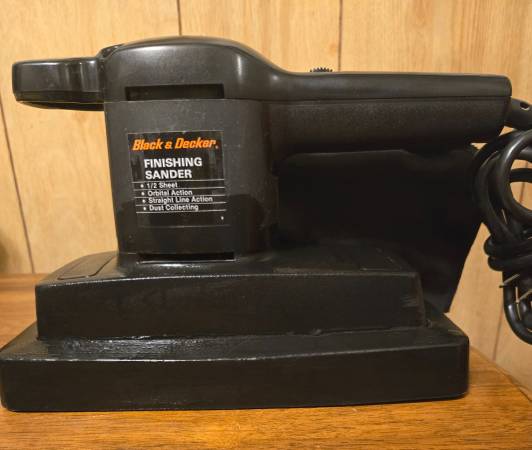 Black & Decker Finishing Sander With Dust Collection Bag - $25 (Croydon)63471187187585120