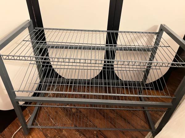Solid 4 tiers rack 1