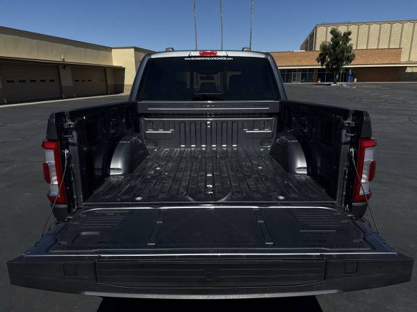 2023 Ford F150 Lariat 4X4 - Photo 10