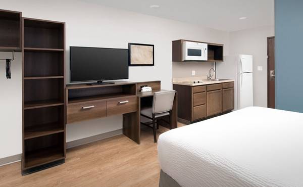 $1,540 / 1br - Live in Comfort - No Lease, No Deposit! (18636 West Creek Drive, Tinley Park, IL)64041648109953122