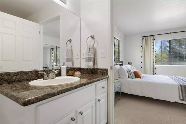 $1,795 / 1br - 730ft2 - Let us show you the home of your dreams! Tour our 1 Bed, 1 bath! (Fresno - Dominion Heights)63798509640961124